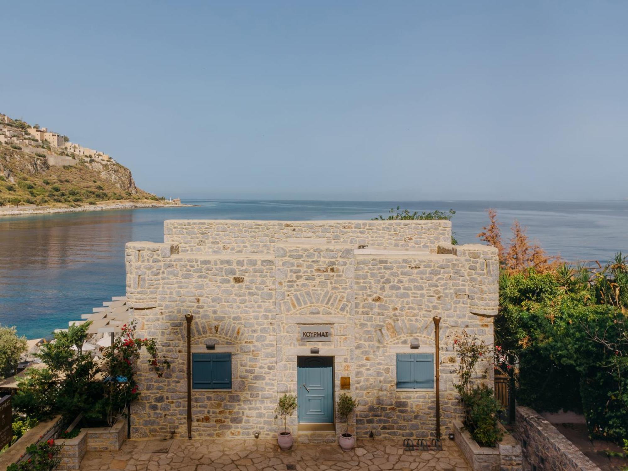 Kourmas Suites Liménion Bagian luar foto